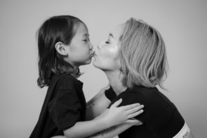 親子のキスショット