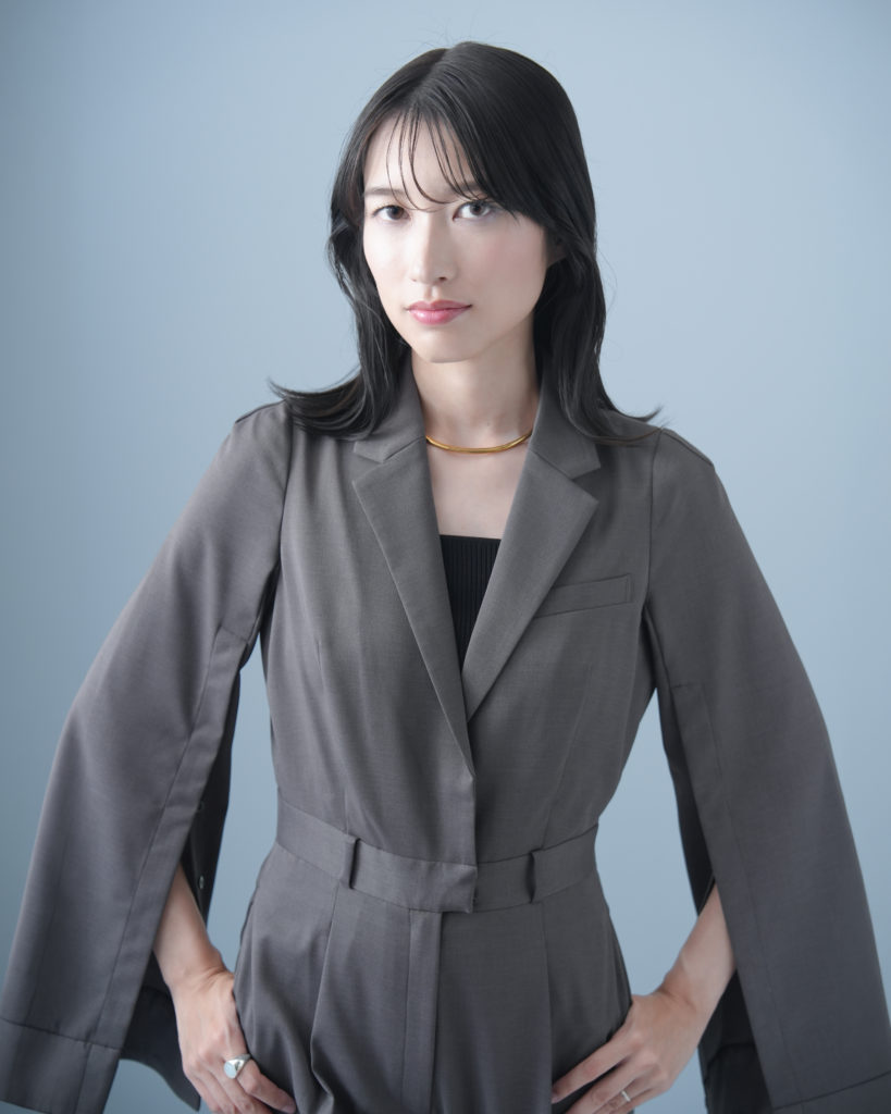 女性の画家